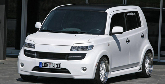 Тюнер крутых суперкаров занялся малолитражками