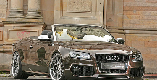 Кабриолету Audi "сорвало крышу"