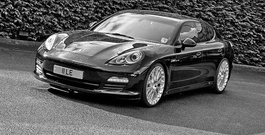 Тюнер роскошных авто занялся Porsche Panamera (фото)