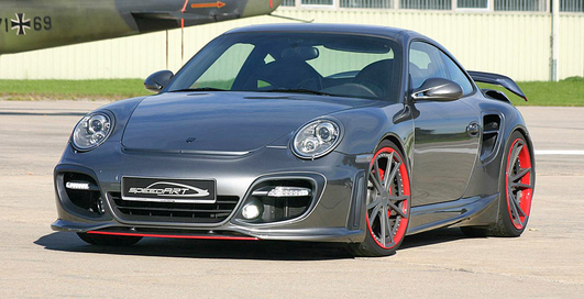 Суперкар Porsche превратили в "БТР" (фото)