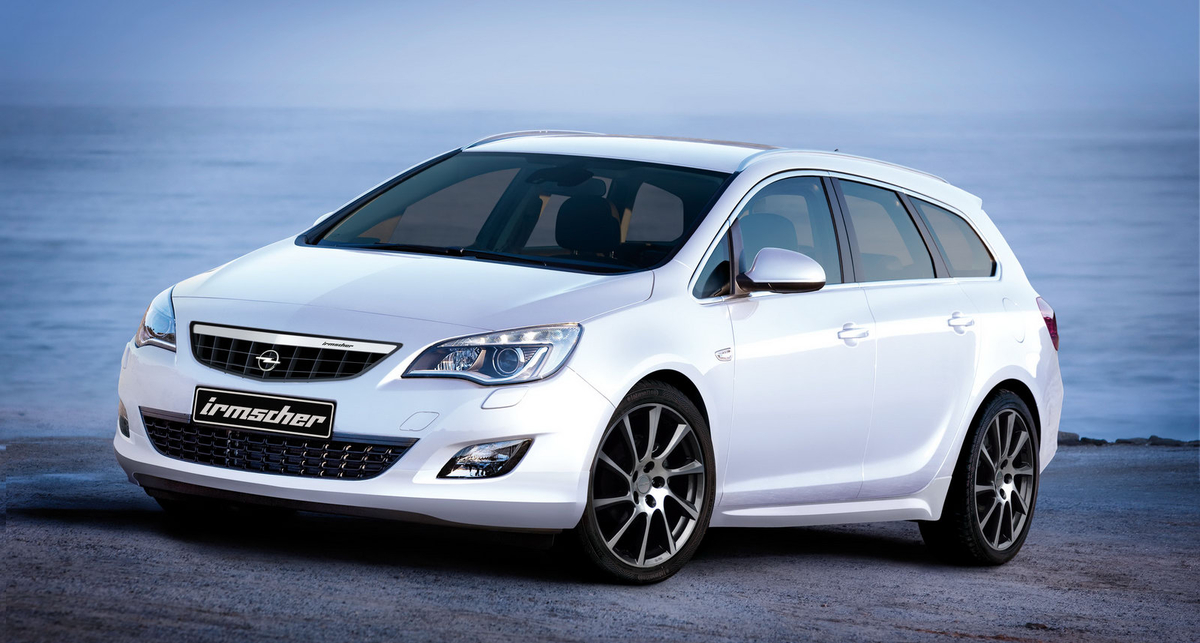 Opel Astra Tourer добавили 