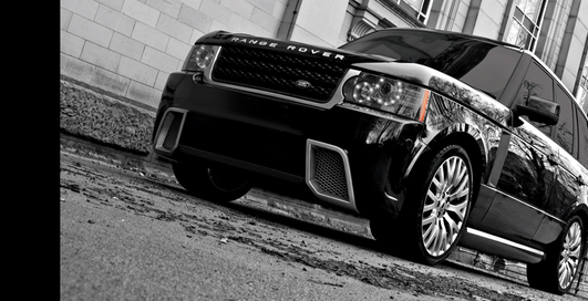 Новый Range Rover стал "клыкастым" (фото)