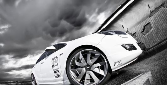 Opel Astra превратили в "качка" (фото)