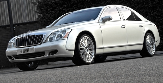 Лимузин Maybach доработали специально к свадьбе принца Уильяма (фото)