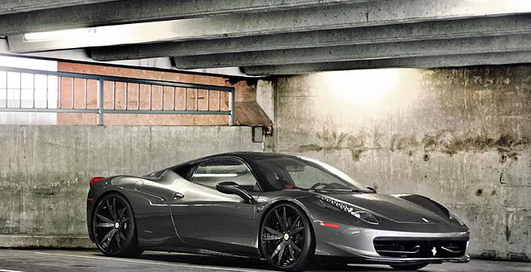 Тюнеры представили автомобильного "Зевса" (фото)