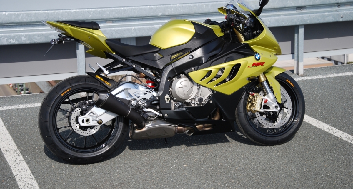 BMW S1000RR доработали тюнеры