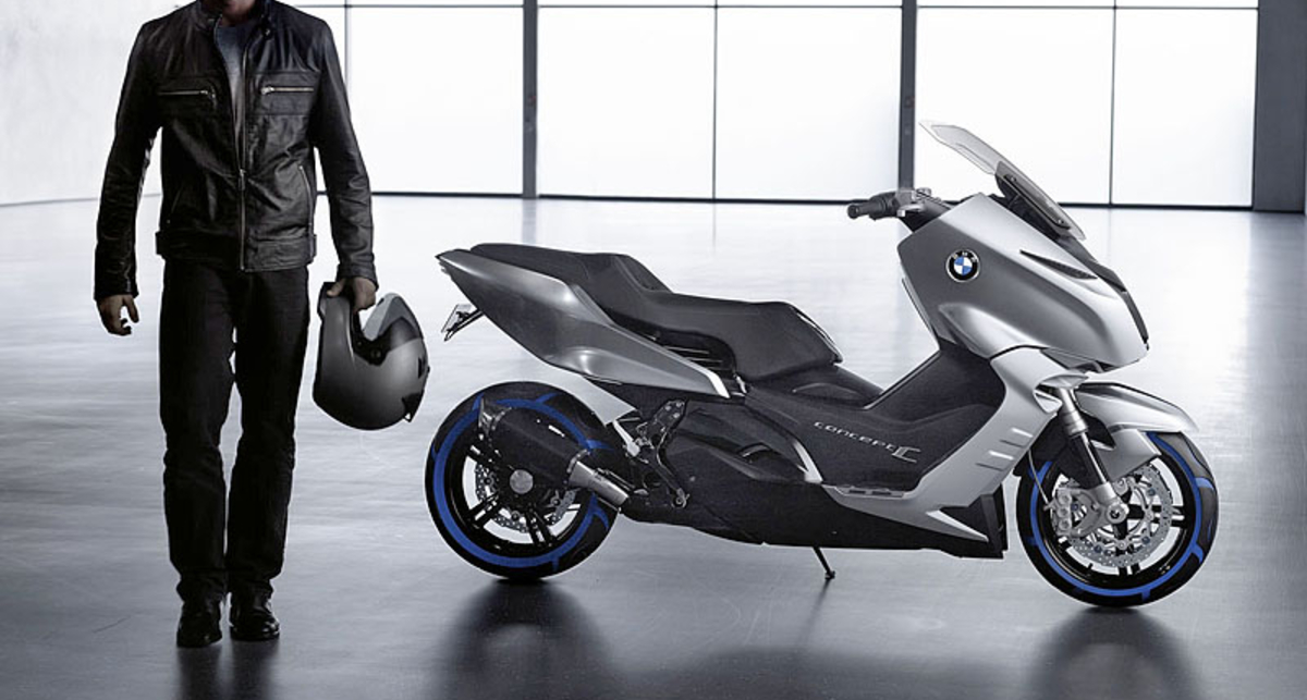 BMW показала свой первый мопед (фото, видео)