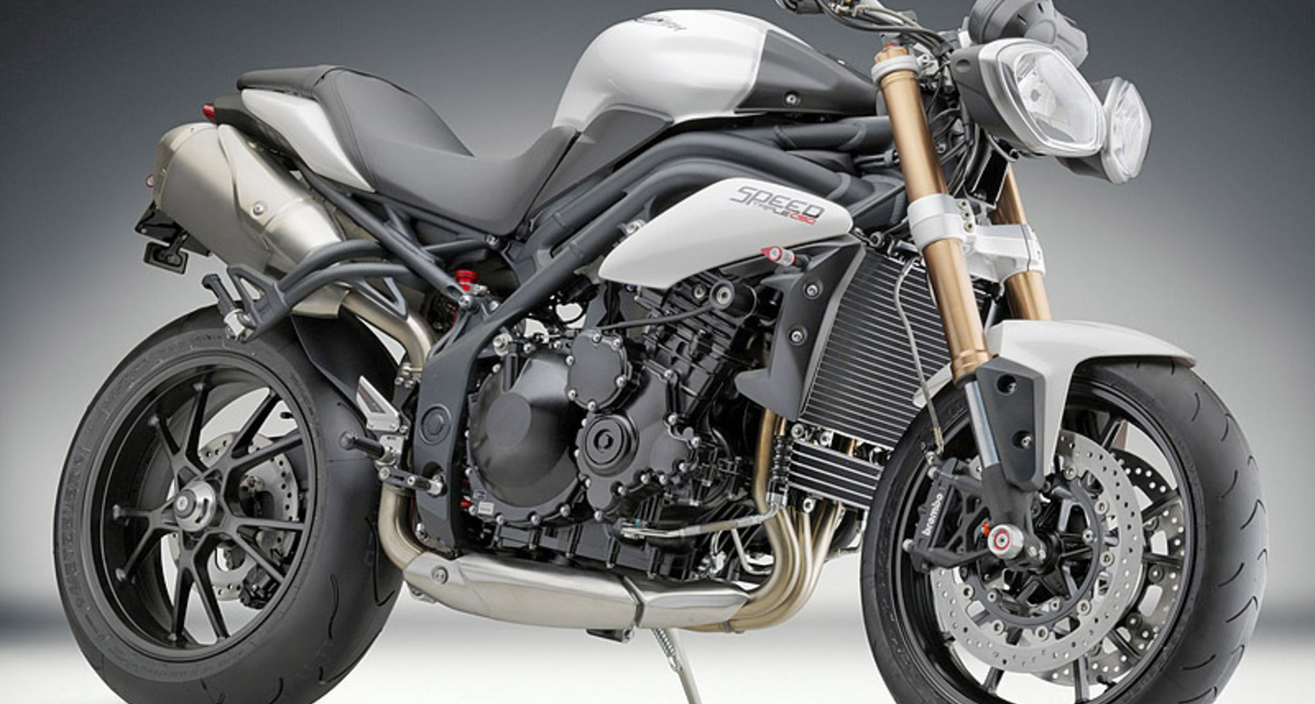 Британский нейкид сделали максимально эксклюзивным (фото)