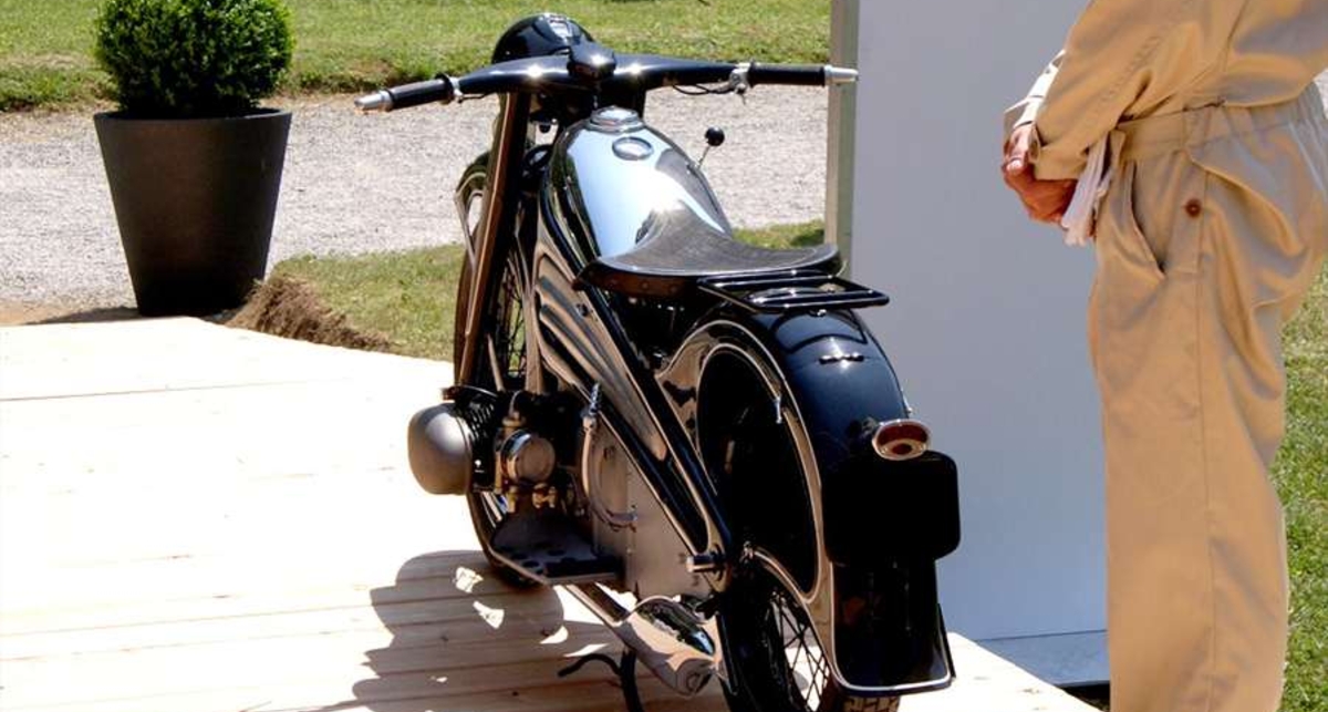 В Италии показали байк за $750 тыс. (фото)