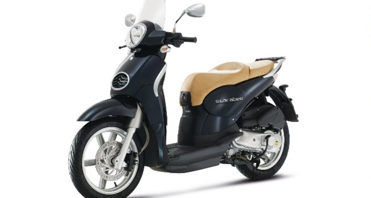 Aprilia представила новую версию скутера Scarabeo (фото)