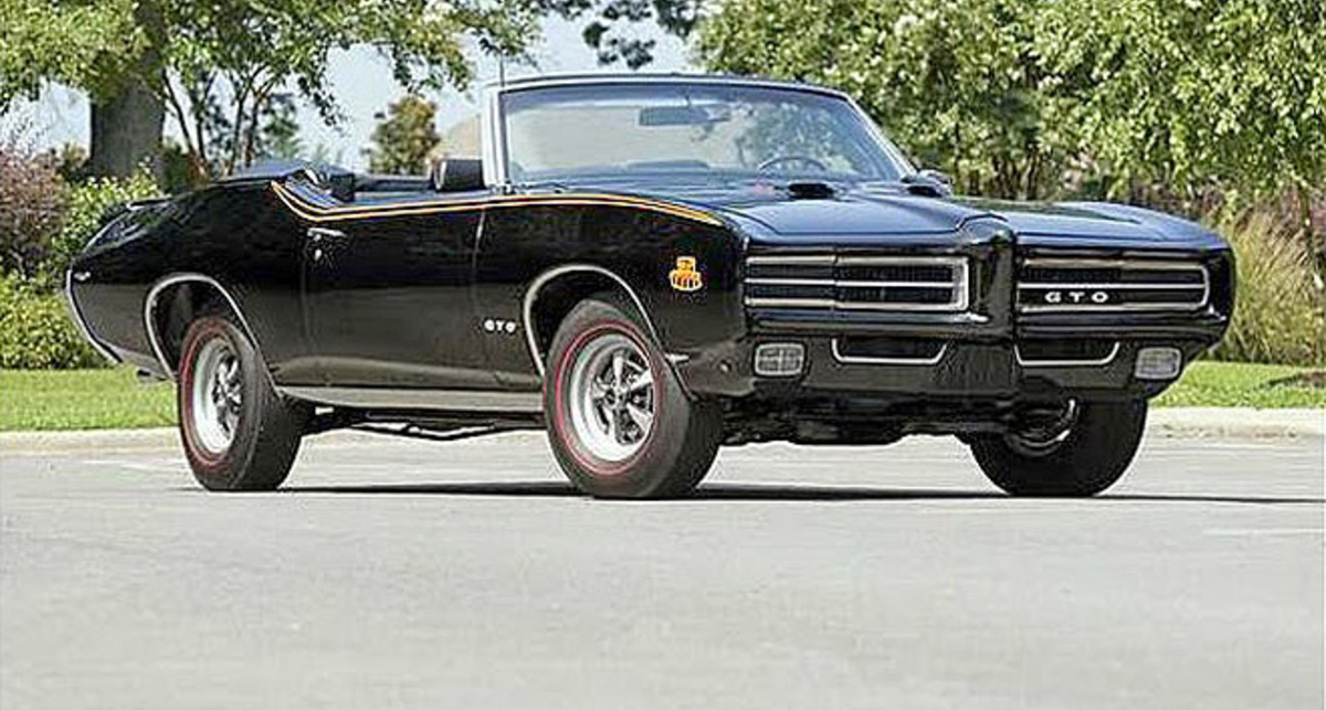 Уникальный кабриолет продадут с аукциона