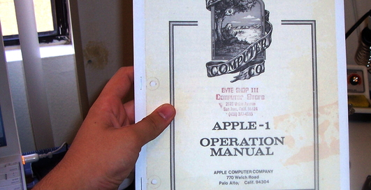 Первый Apple продан за $210 тыс.