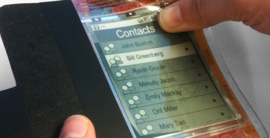 Канадцы создали бумажный смартфон (видео)