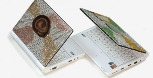 Ergo создал ноутбук для блондинок