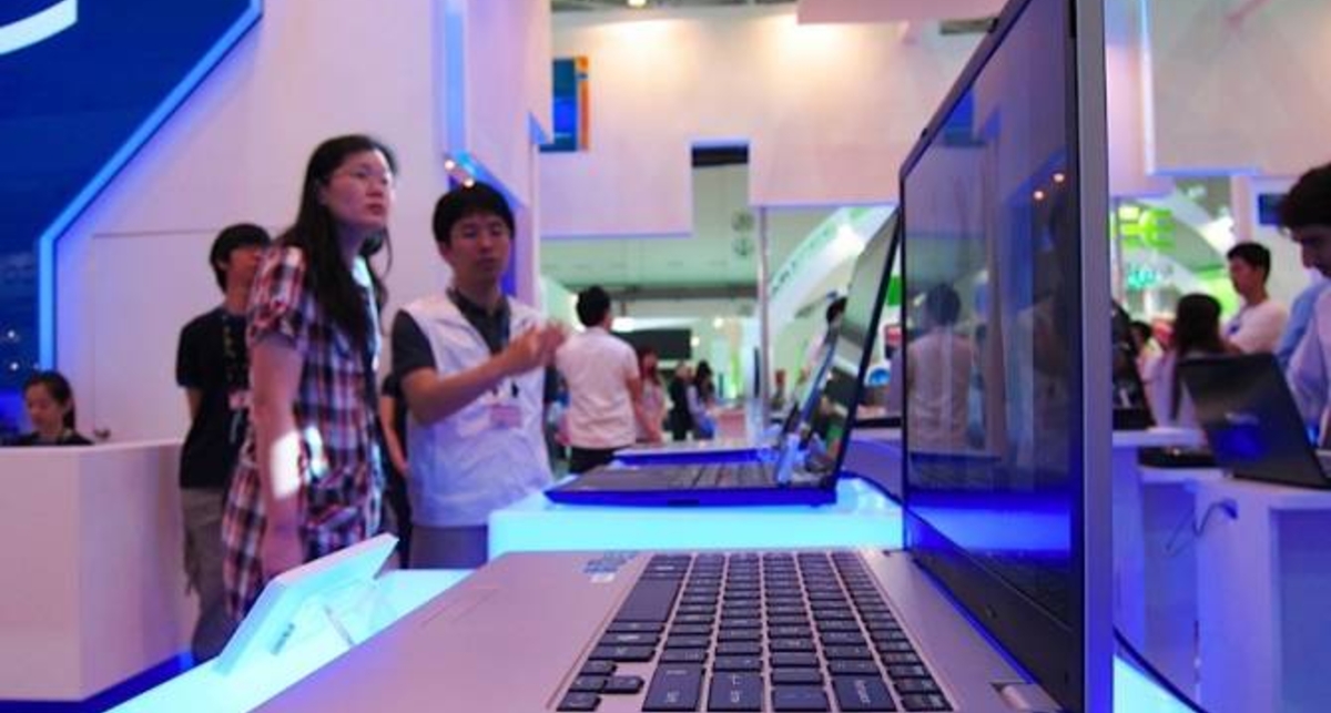 LG Xnote P220 пытается подражать Apple (фото)