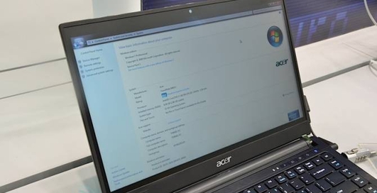 Acer TravelMate Timeline 8481T - самый автономный ноутбук в мире (фото)