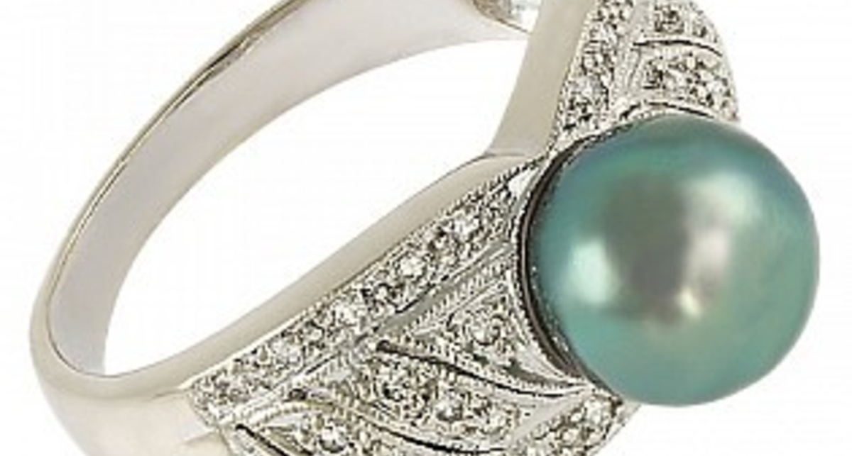 Акцент: жемчуг и бриллианты