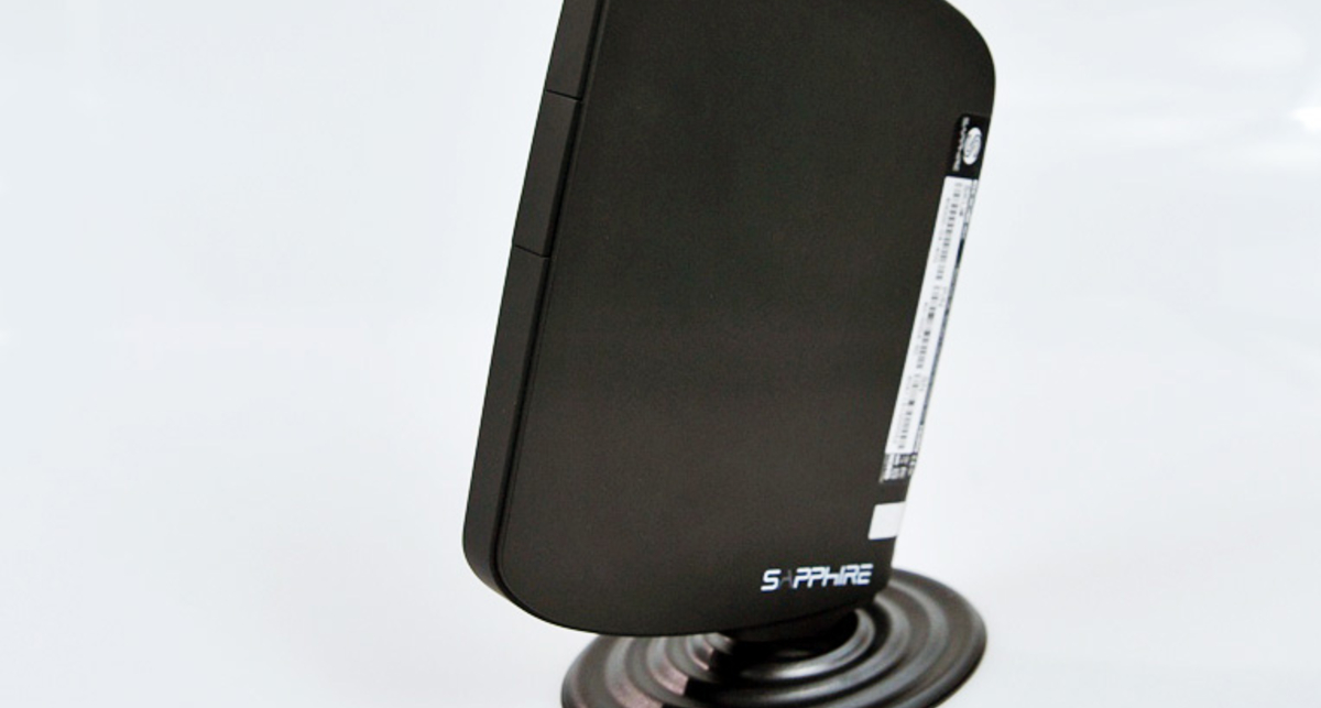 Sapphire EDGE-HD3 - маленький настольный помощник