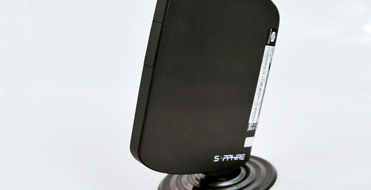 Sapphire EDGE-HD3 - маленький настольный помощник