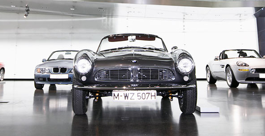 Вековое качество: История автомобиля BMW