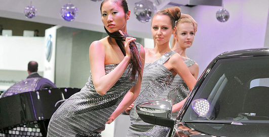 Девушки Токийского автосалона-2011 (фото)