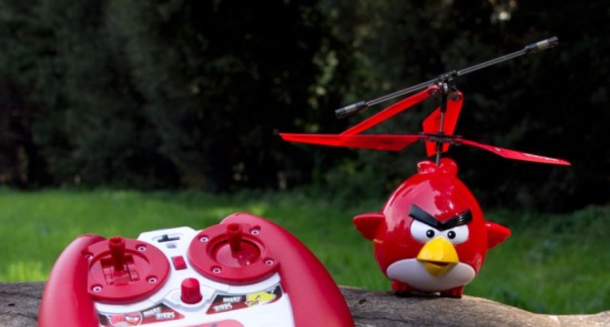Для фанов Angry Birds сделали вертолет за $50 (фото, видео)