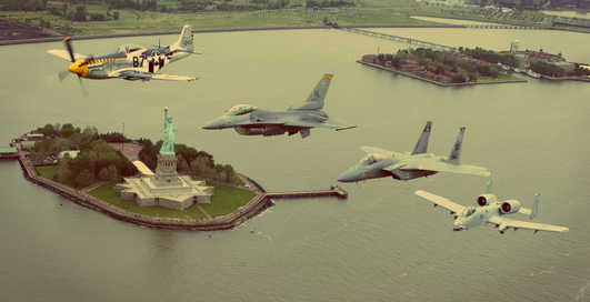 Все в сборе: самолеты разных поколений в одном строю