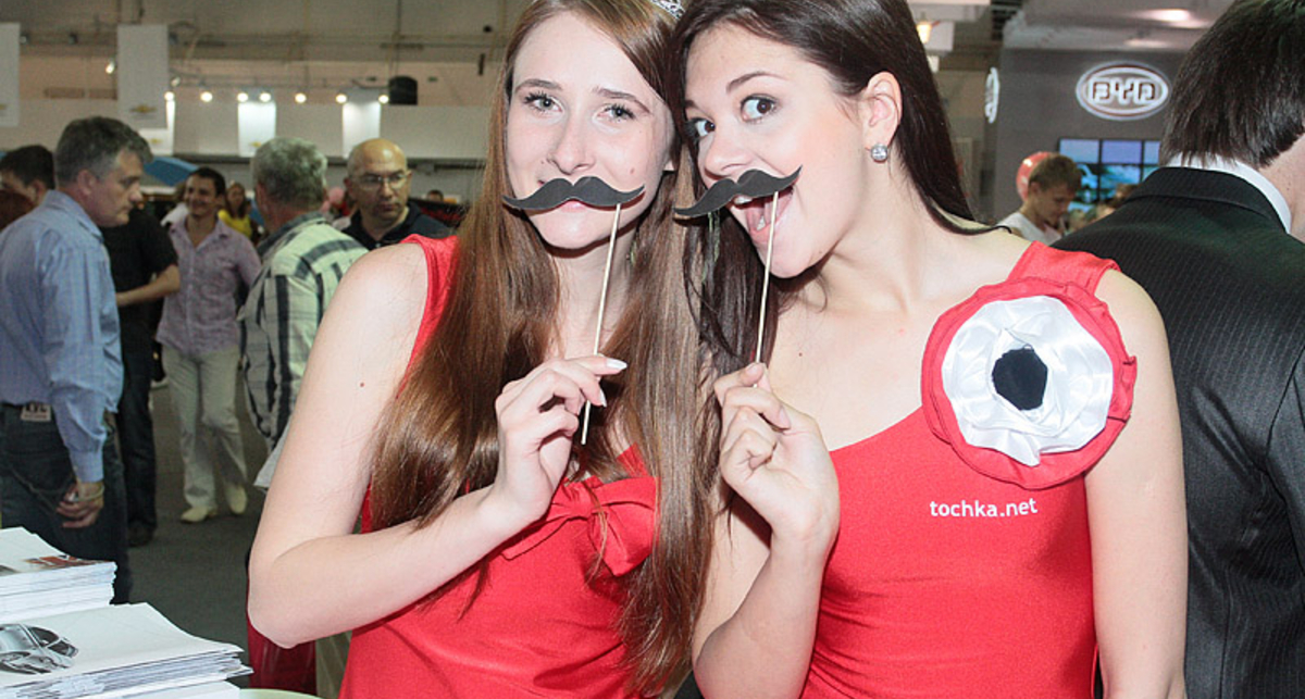 Выбирай лучшего усача SIA 2012