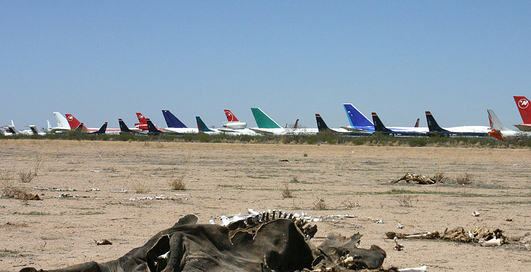 Горы "трупов" - авиационные кладбища США