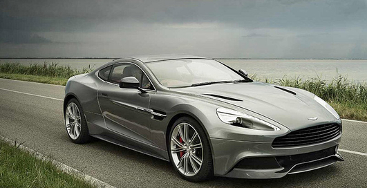 Aston Martin показал всему миру 573-сильный спорткар (фото)