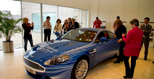 Facebook подарил Aston Martin новый суперкар (фото)