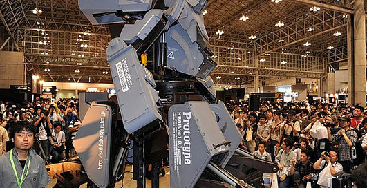 Восстание машин: японцы создали полноценного боевого робота