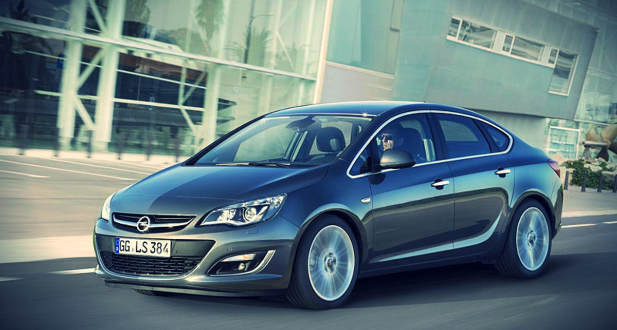 Столичное автошоу-2012: в Киеве дебютирует Opel Astra Sedan (фото)