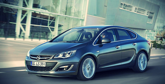 Столичное автошоу-2012: в Киеве дебютирует Opel Astra Sedan (фото)