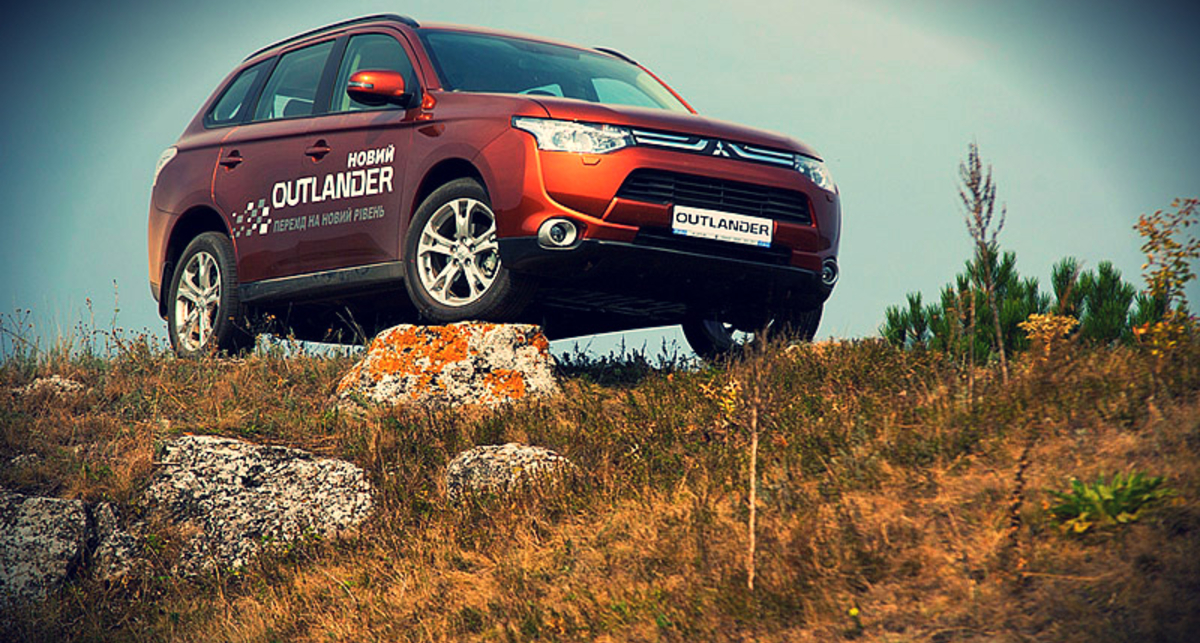 Блиц-тест Mitsubishi Outlander: быстрее, качественнее, экономичнее