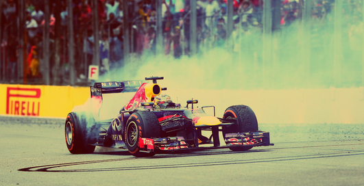 Пилотам Формулы-1 разрешили делать «пончики»