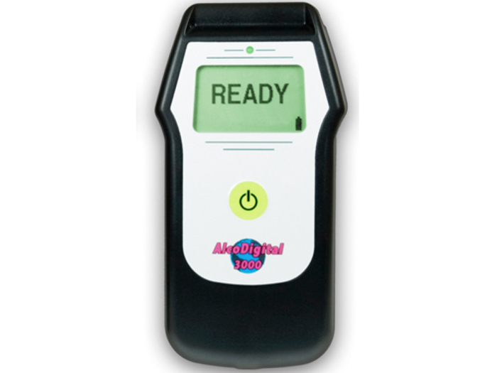 Держать iPhone на пульсе: 5 гаджетов для здоровья