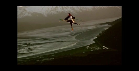 Смотрите на суперпрыжок на лыжах американца Брауна