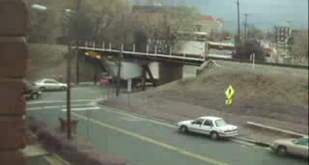 Мост то и не заметил)