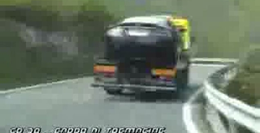 Aston Martin - авто Джеймс Бонда