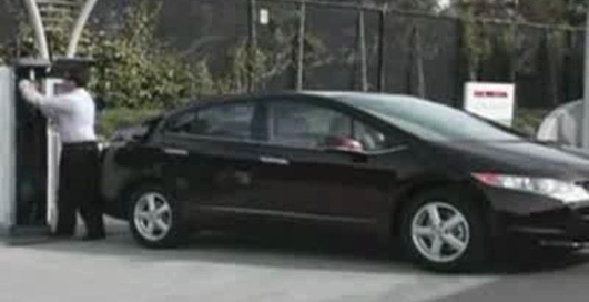 Aston Martin DB9 - Кристи расскажет)