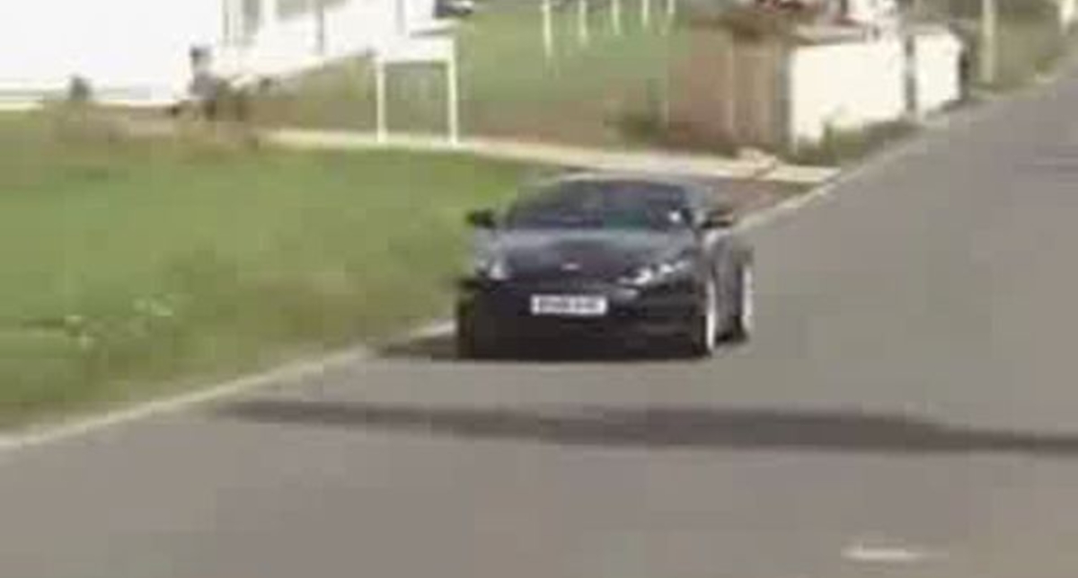 Aston martin DBRS9