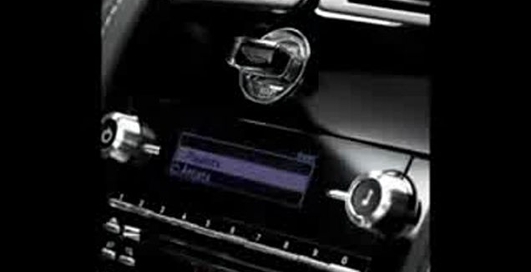 Aston Martin DBS - крутой спорткар