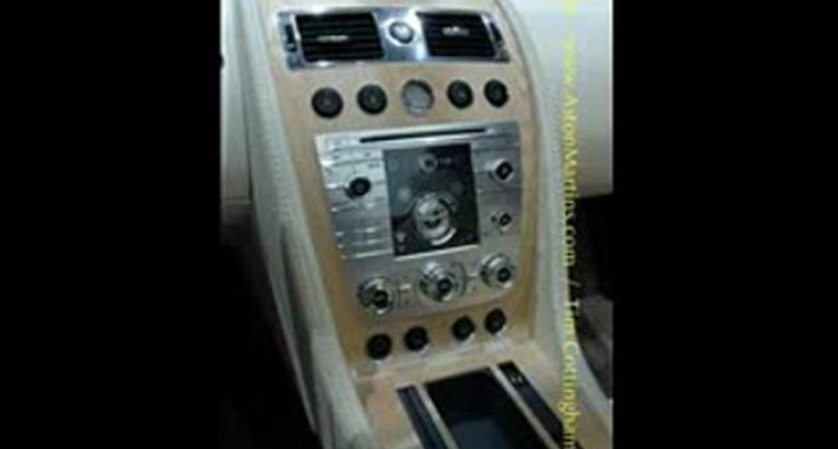 Aston Martin в разных ракурсах...