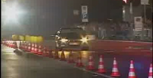 Автосоревнование по езде на двух колесах