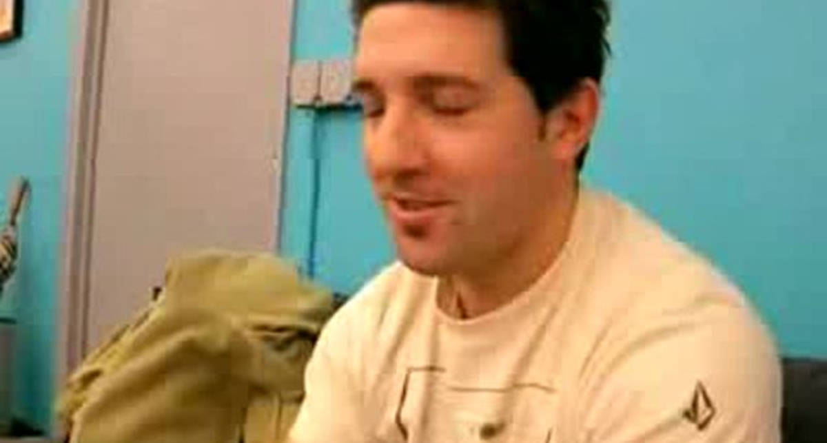 Nissan GT-R  и Aston Martin Rapide