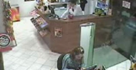 Прикольно припарковался )