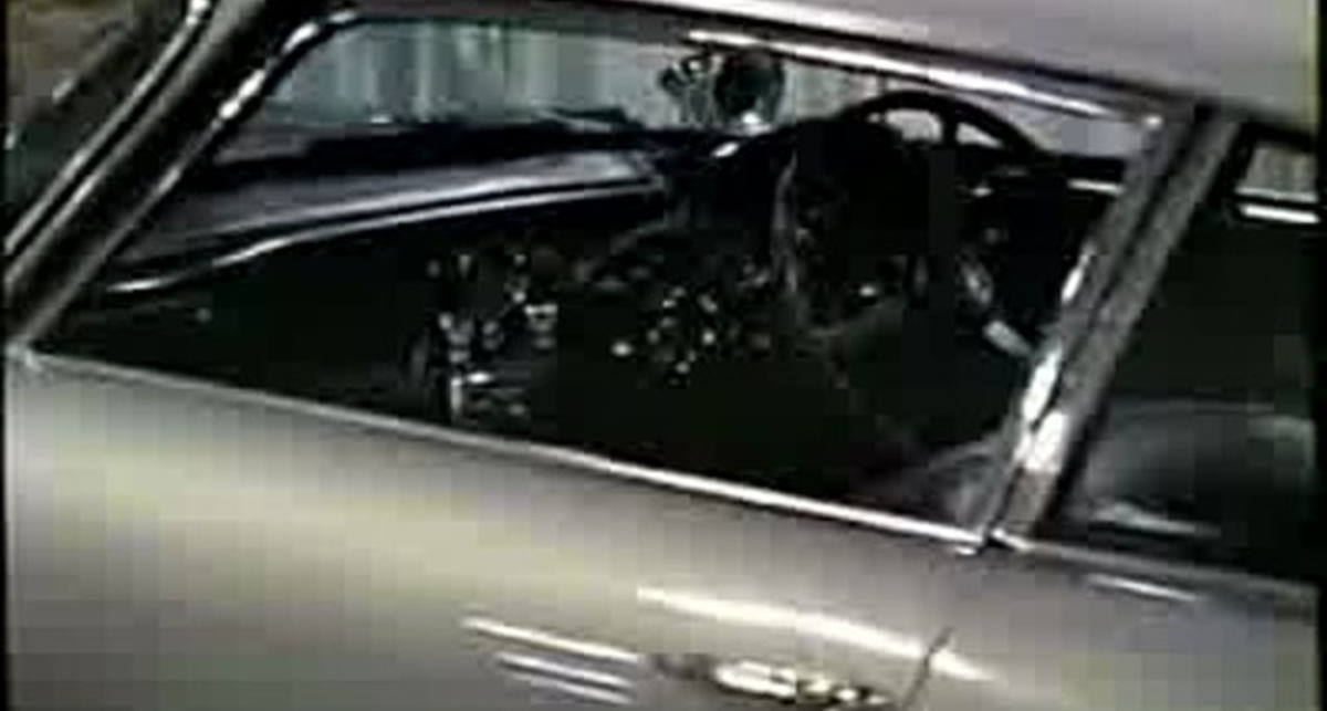 007 Aston Martin DB5 GOLDFINGER