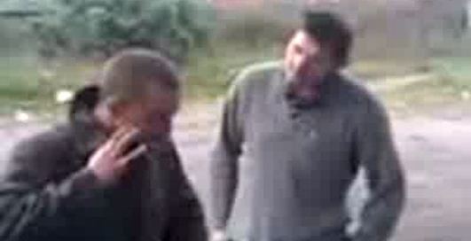 Гопник против бомжа.