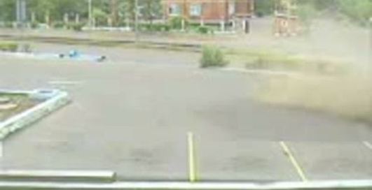 Уличный гонщик не вписался в поворот